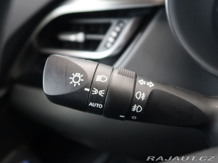 Toyota C-HR 1.8Hybrid,CZ,1Maj,Comofrt 2022