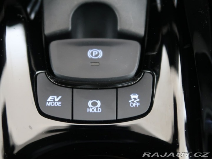 Toyota C-HR 1.8Hybrid,CZ,1Maj,Comofrt 2022