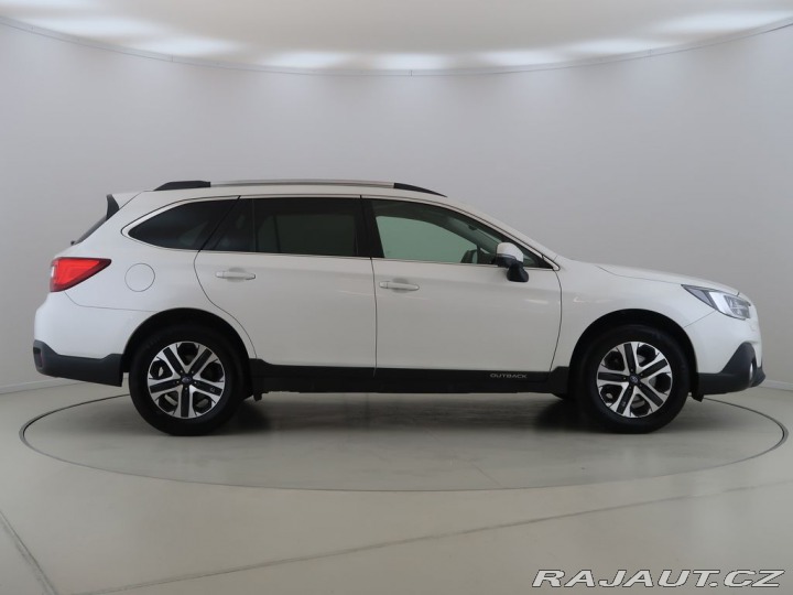 Subaru Outback 2.5Boxer,CZ,CarPlay,AT,4x 2019