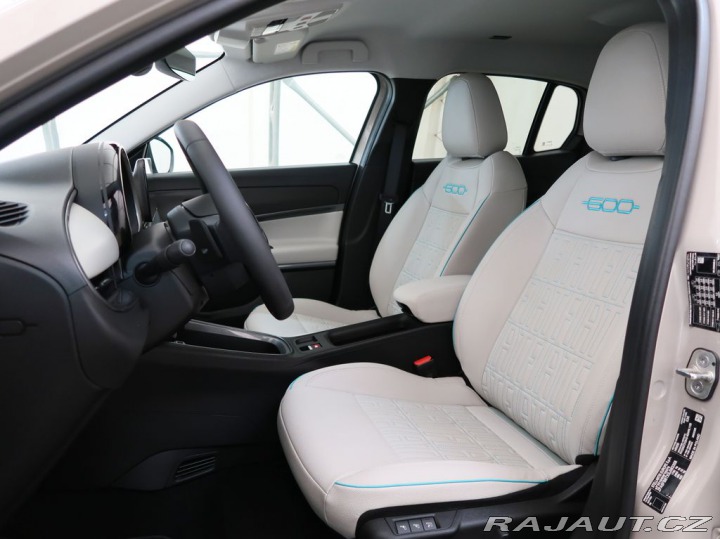 Fiat 600 1.2HYBRID,CZ,1Maj,LaPrima 1800