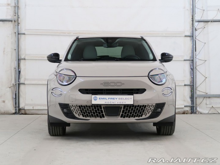 Fiat 600 1.2HYBRID,CZ,1Maj,LaPrima 1800