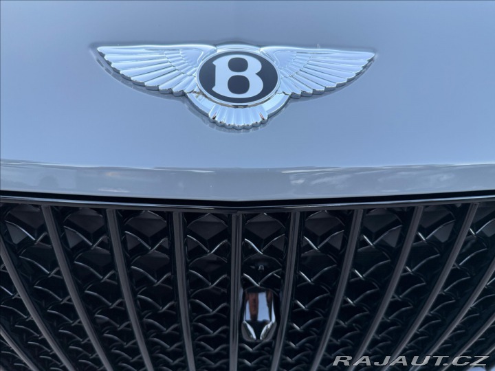 Bentley Bentayga Extended Wheelbase Azure 2024