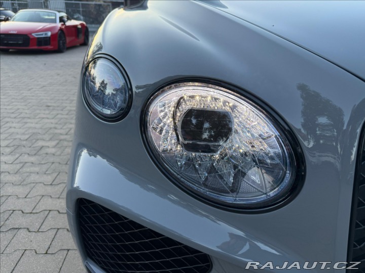 Bentley Bentayga Extended Wheelbase Azure 2024