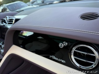 Bentley Bentayga Extended Wheelbase Azure 2024