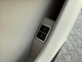 Bentley Bentayga Extended Wheelbase Azure 2024