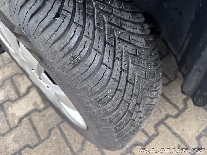 Škoda Yeti 2,0 TDI 81 KW 2 MAJITEL 2013