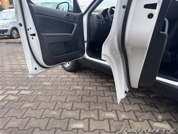 Škoda Yeti 2,0 TDI 81 KW 2 MAJITEL 2013