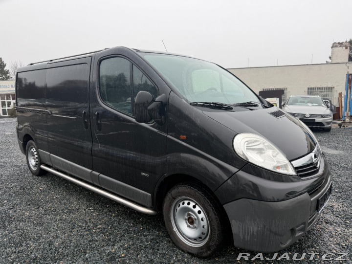 Opel Vivaro 2.0 CDTi 84Kw L2H1 2011