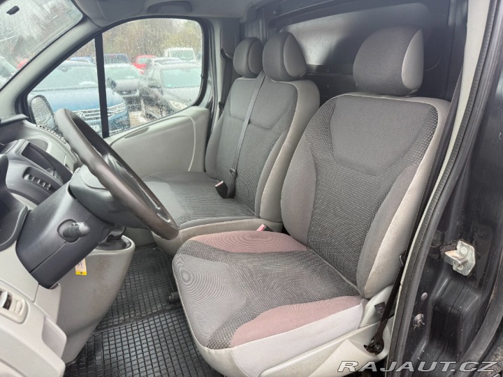 Opel Vivaro 2.0 CDTi 84Kw L2H1 2011