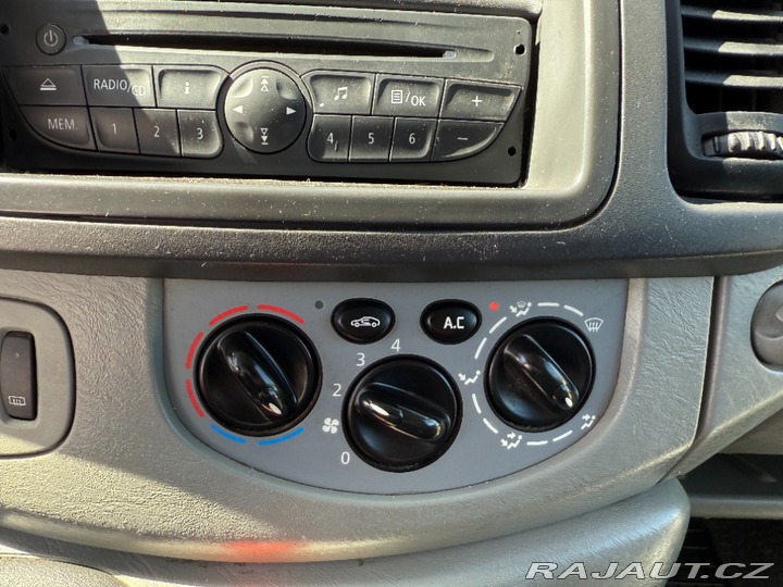 Opel Vivaro 2.0 CDTi 84Kw L2H1 2011