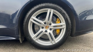 Porsche Panamera Turbo S 2021