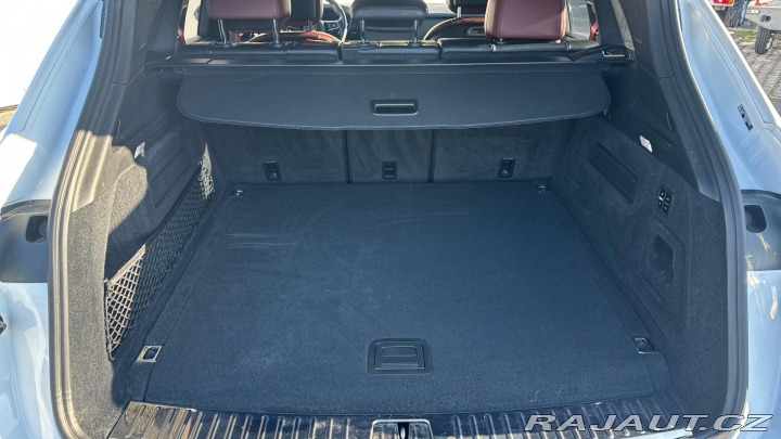 Porsche Cayenne Turbo E-Hybrid 2023