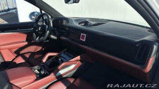 Porsche Cayenne Turbo E-Hybrid 2023