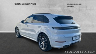 Porsche Cayenne Turbo E-Hybrid 2023