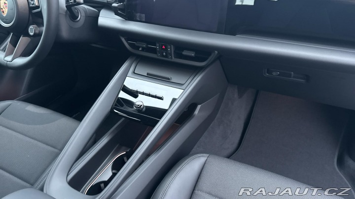 Porsche Macan 4 2026