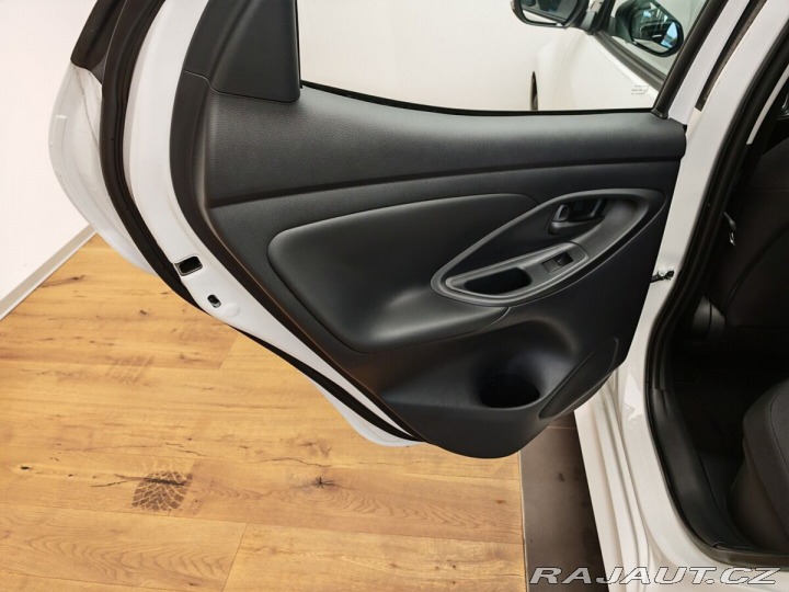 Toyota Yaris 1,5 Hybrid e-CVT Limited 2025