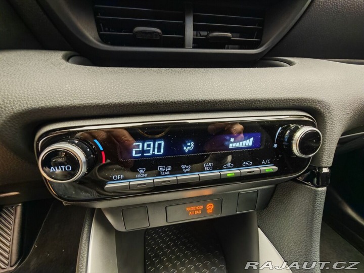 Toyota Yaris 1,5 Hybrid e-CVT Limited 2025