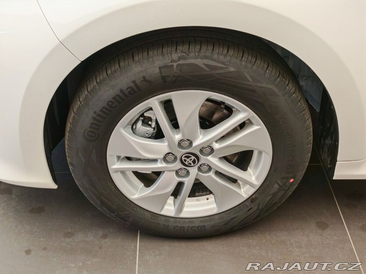 Toyota Yaris 1,5 Hybrid e-CVT Limited 2025