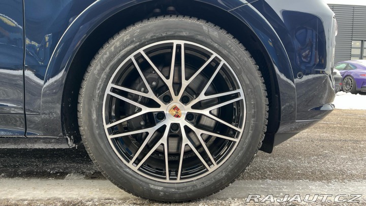 Porsche Cayenne E-Hybrid 2025