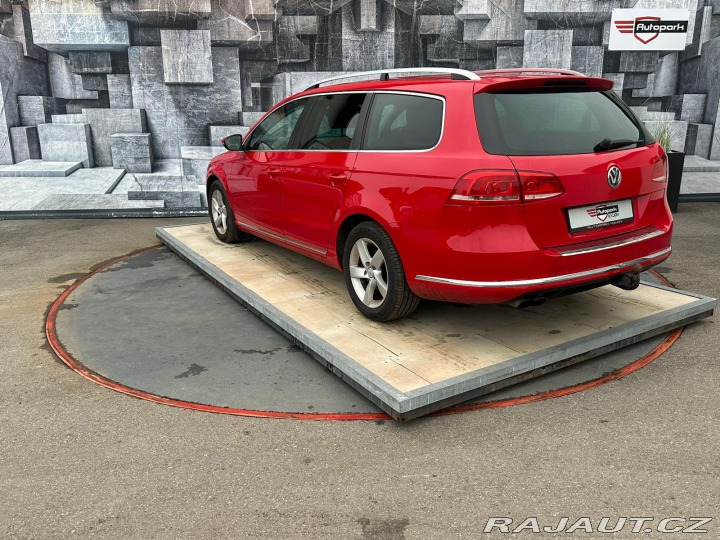 Volkswagen Passat 1.4TSi, 118KW, VYHŘ.SED., 2011
