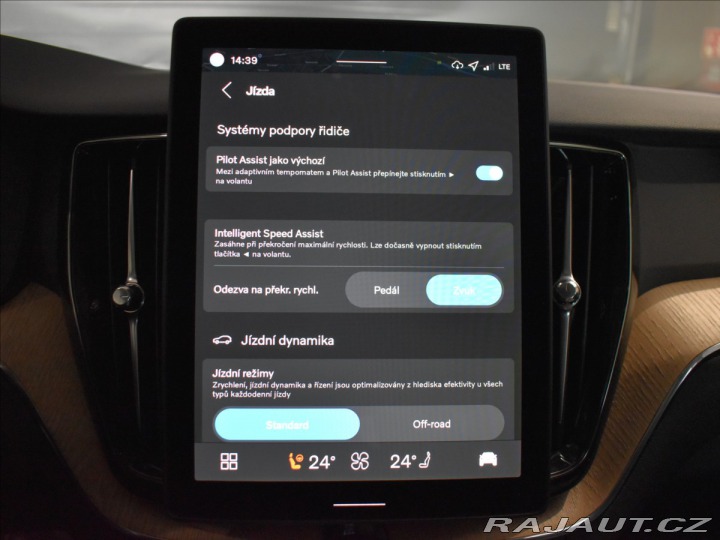 Volvo XC60 2,0 B5 AWD Plus bezklíč,B 2025