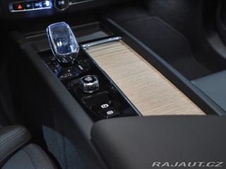 Volvo XC60 2,0 B5 AWD Plus 2025