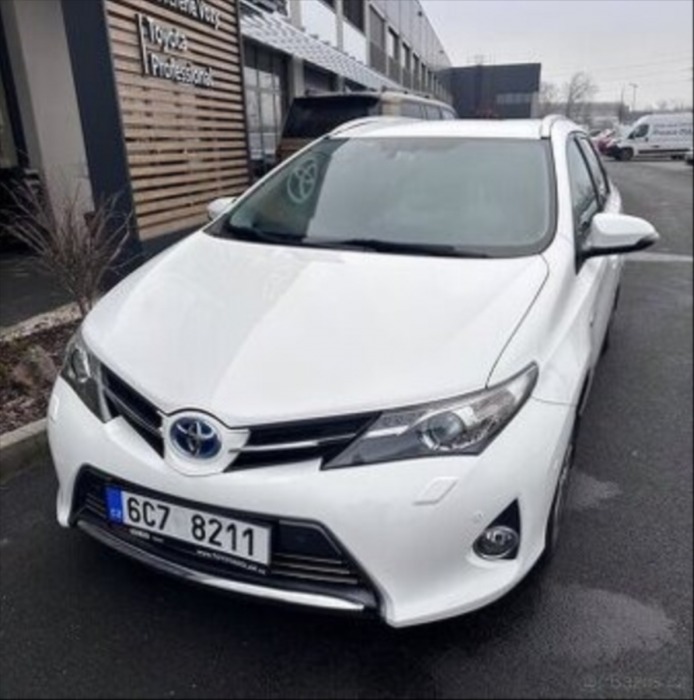 Toyota Auris 1,8   Hybrid Executive
