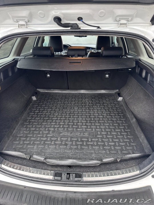 Toyota Auris 1,8   Hybrid Executive 2014