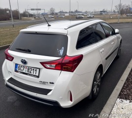 Toyota Auris 1,8   Hybrid Executive 2014