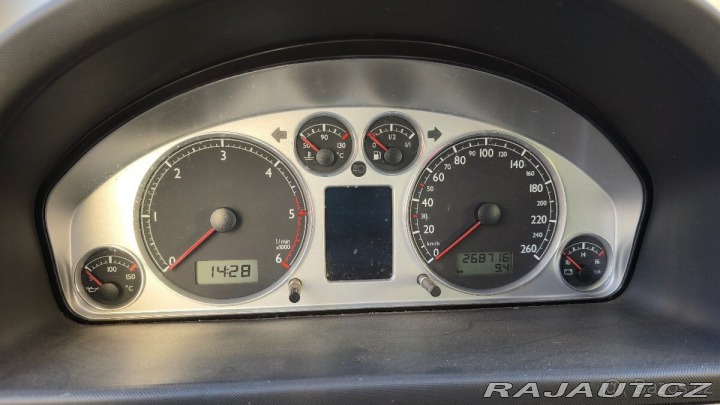 Volkswagen Sharan 1,9   tdi 96 kw rok 2004 2004