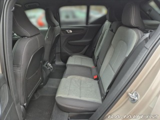 Volvo XC40 2,0 B3 Plus Dark 2023