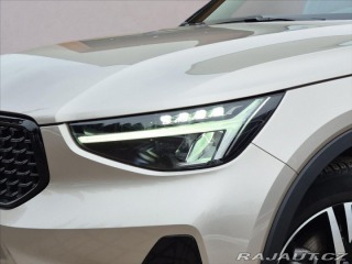Volvo XC40 2,0 B3 Plus Dark 2023