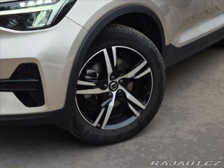 Volvo XC40 2,0 B3 Plus Dark 2023