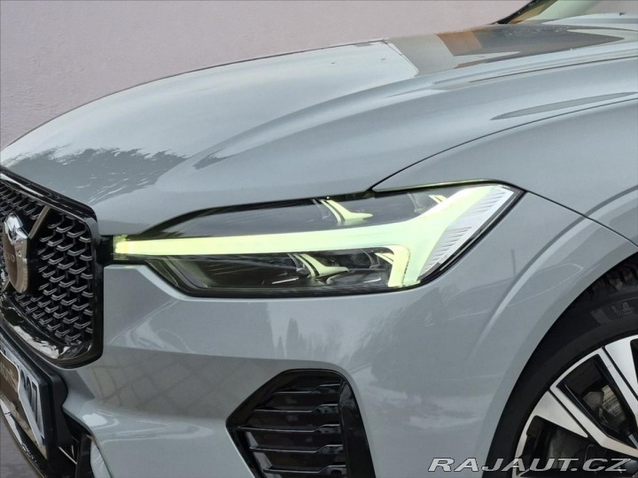 Volvo XC60 2,0 B4 AWD diesel Plus Da 2023