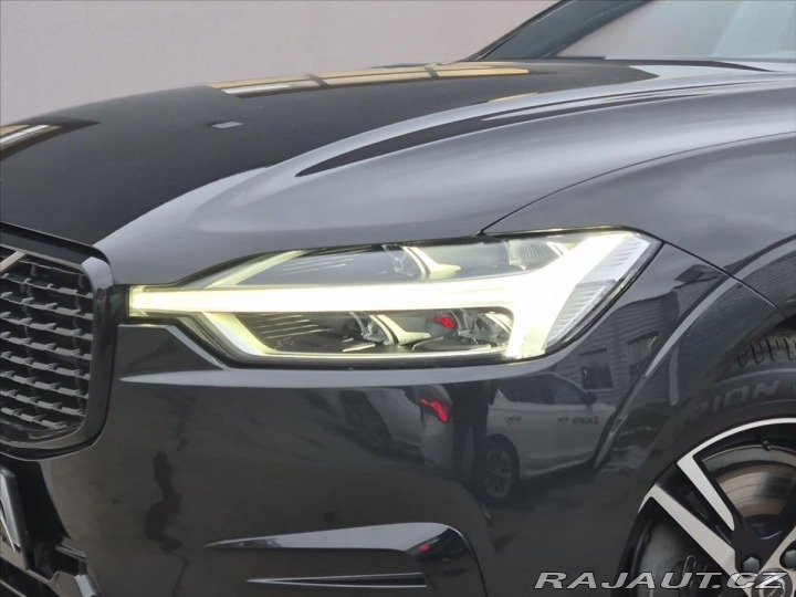 Volvo XC60 2,0 B4 AWD diesel R-Desig 2020