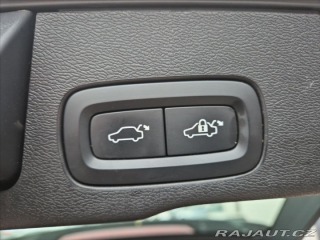 Volvo XC60 2,0 B4 AWD diesel R-Desig 2020