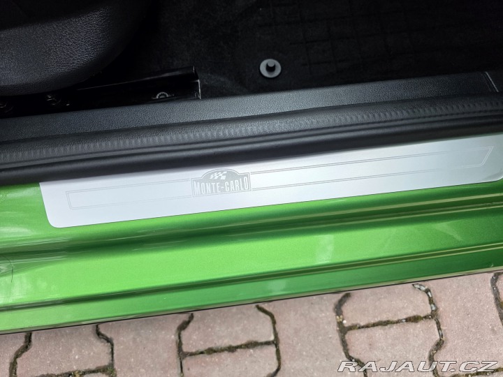 Škoda Fabia MONTE CARLO 1.2 TSi 81 KW 2015