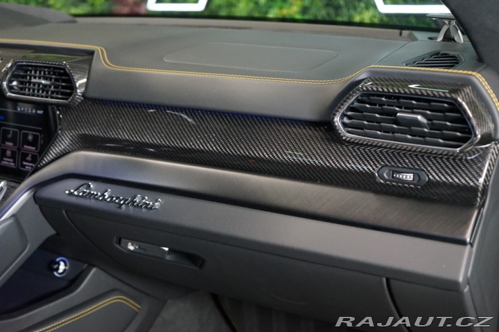 Lamborghini Urus B&O3D*HUD*VZDUCH*PANO 2021