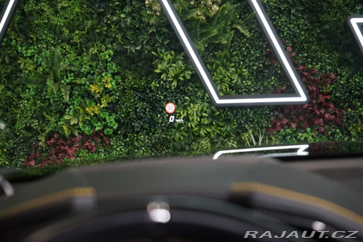 Lamborghini Urus B&O3D*HUD*VZDUCH*PANO 2021