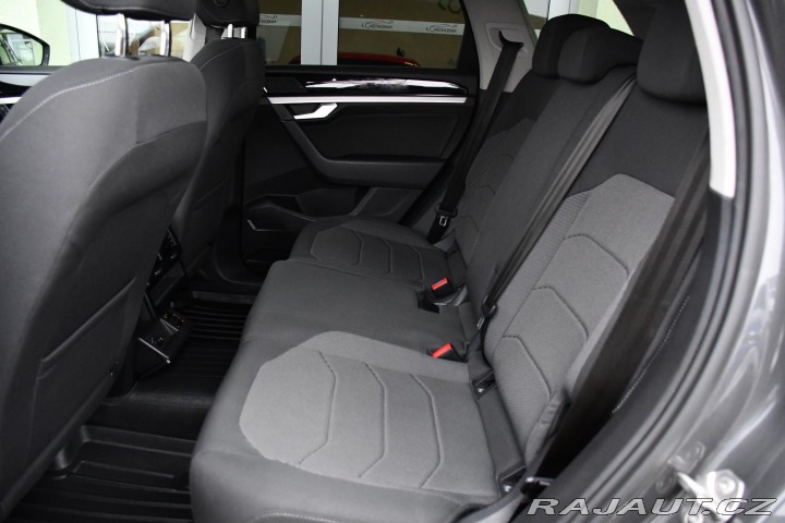 Volkswagen Touareg 3.0TDi 4MOTION ČR TAŽNÉ 2020