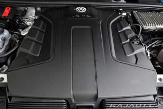 Volkswagen Touareg 3.0TDi 4MOTION ČR TAŽNÉ 2020