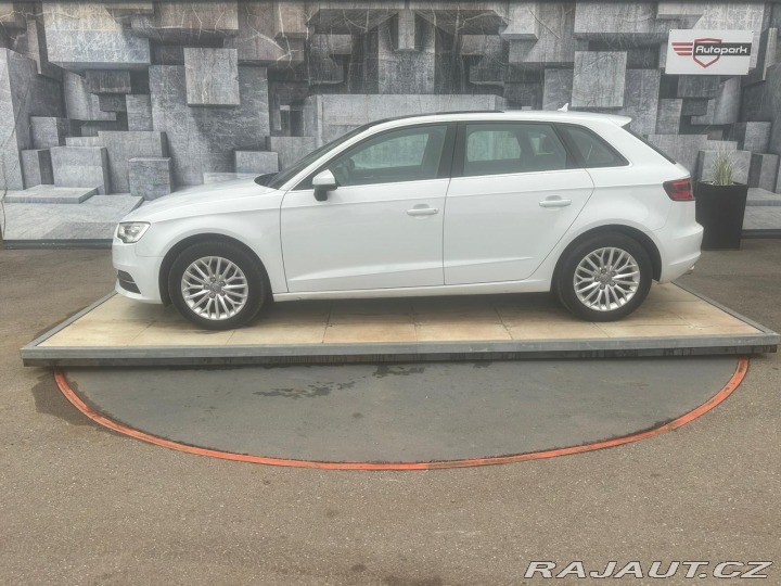 Audi A3 2.0TDi, 110KW, 4xZIMNÍ 2013