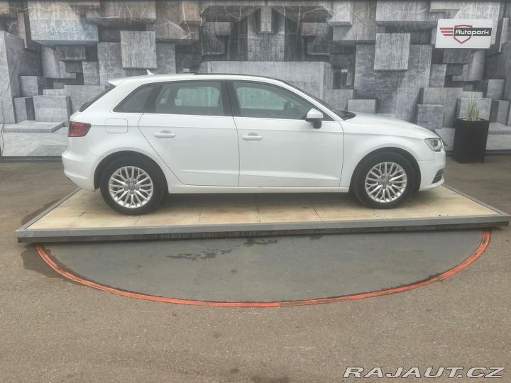 Audi A3 2.0TDi, 110KW, 4xZIMNÍ 2013