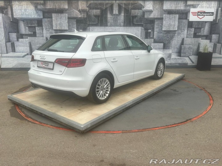 Audi A3 2.0TDi, 110KW, 4xZIMNÍ 2013