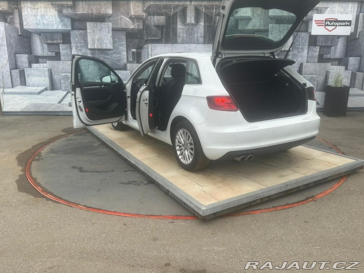 Audi A3 2.0TDi, 110KW, 4xZIMNÍ 2013