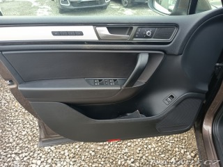 Volkswagen Touareg 3,0TDI 4Motion V6 1 maj 2011