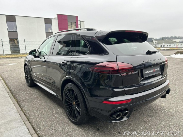 Porsche Cayenne S 4.2 V8 diesel 2015