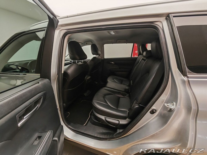 Toyota Highlander 2.5 Hybrid Dynamic Force 2021