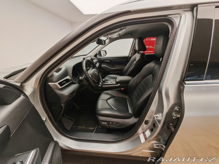 Toyota Highlander 2.5 Hybrid Dynamic Force 2021