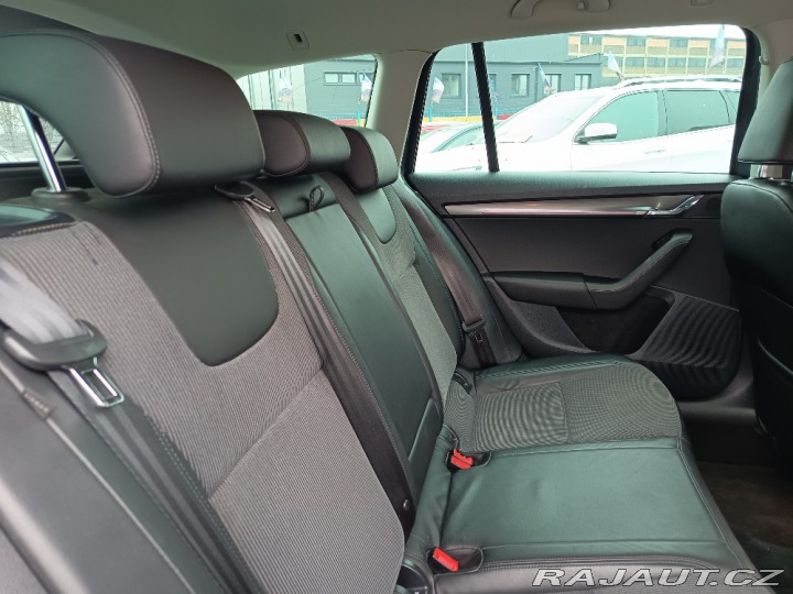 Škoda Octavia Combi 1,6TDI Style DSG 2020